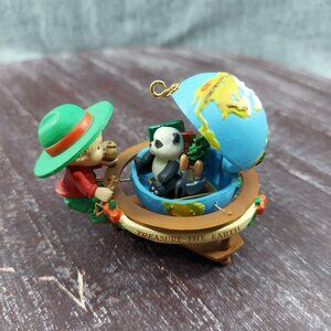 Enesco Treasure The Earth Collectible Holiday Ornament First Issue Nature Conser